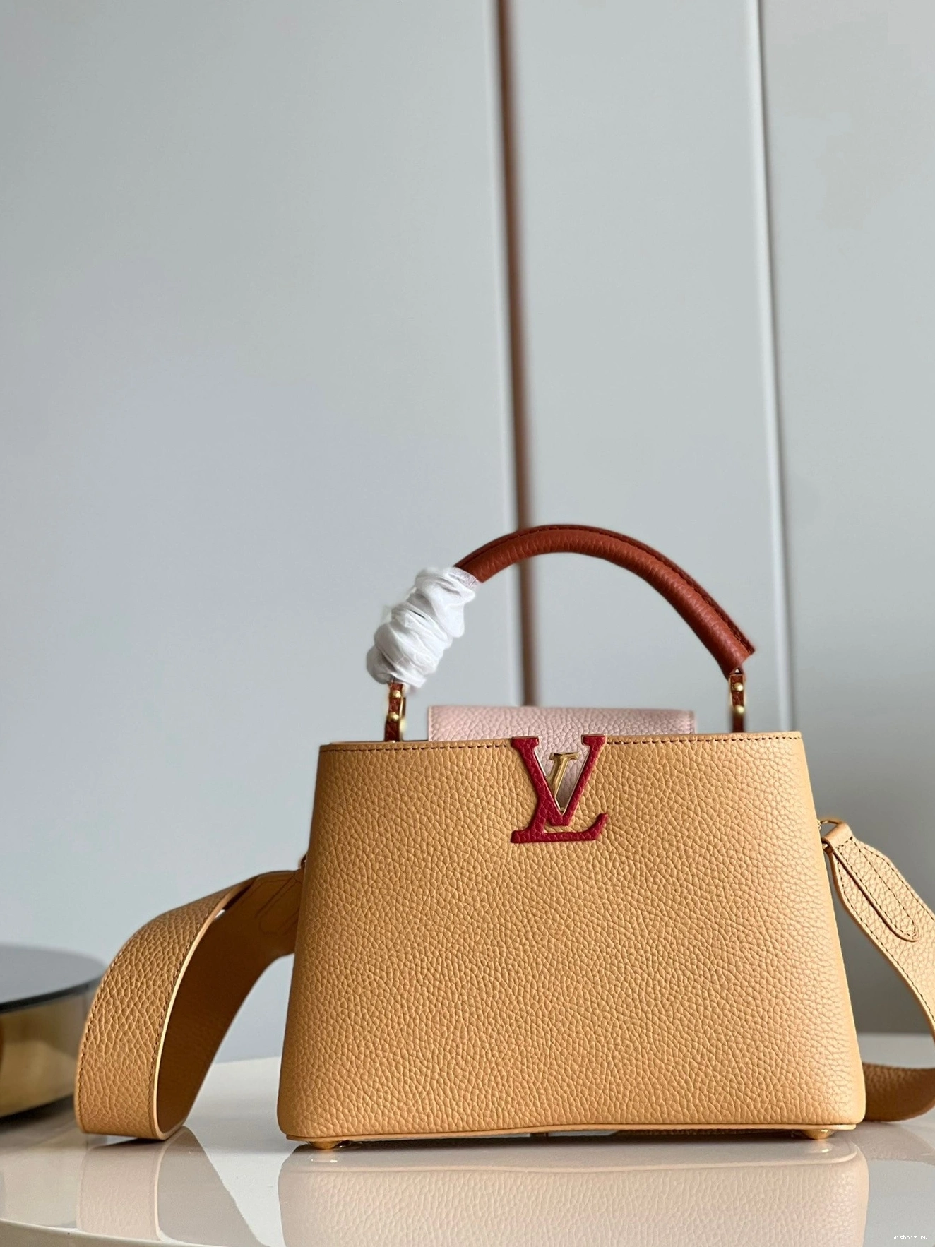 WIS LOUIS VUITTON BB CAPUCINES 0927